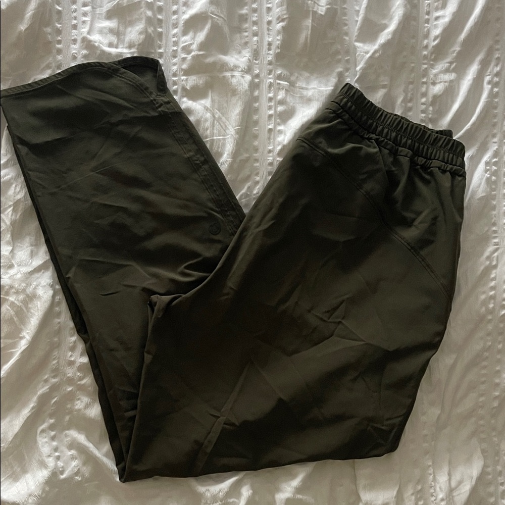 Lululemon Athletica Women's Olive Capris